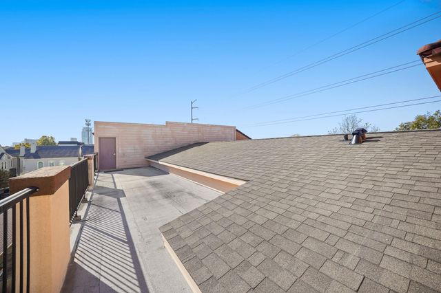 806 Jackson Hill Street 302, Houston, TX 77007