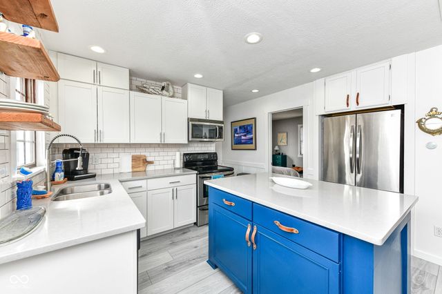 186 Mill Springs, Coatesville, IN 46121