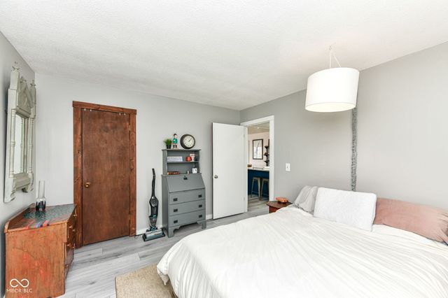 186 Mill Springs, Coatesville, IN 46121