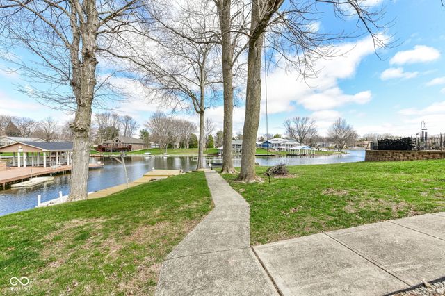 186 Mill Springs, Coatesville, IN 46121