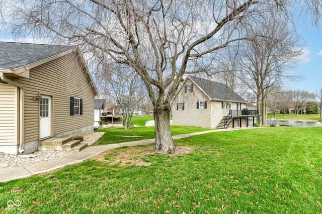 186 Mill Springs, Coatesville, IN 46121