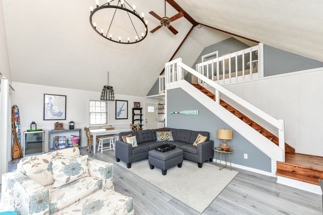 186 Mill Springs, Coatesville, IN 46121