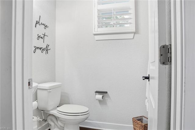 233 Old DR, Chesapeake, VA 23322