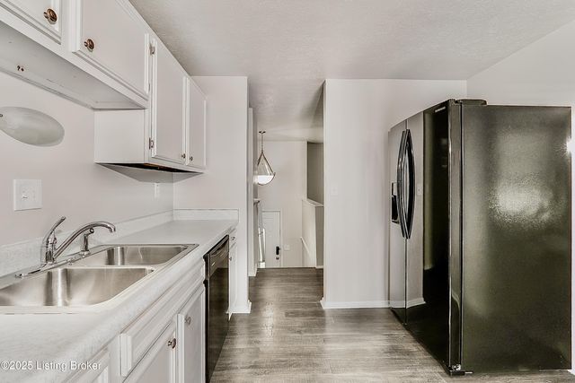 4401 Culpepper Cir, Fincastle, KY 40241