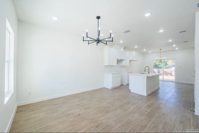 229 Colonial Ln, La Vernia, TX 78121