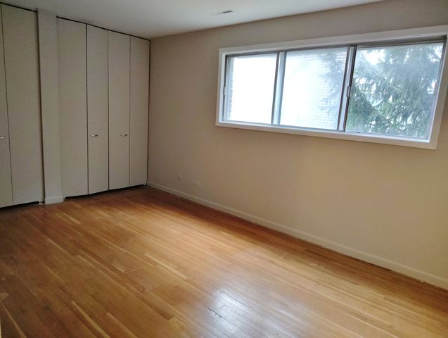 10116 Peach Parkway N110, Skokie, IL 60076