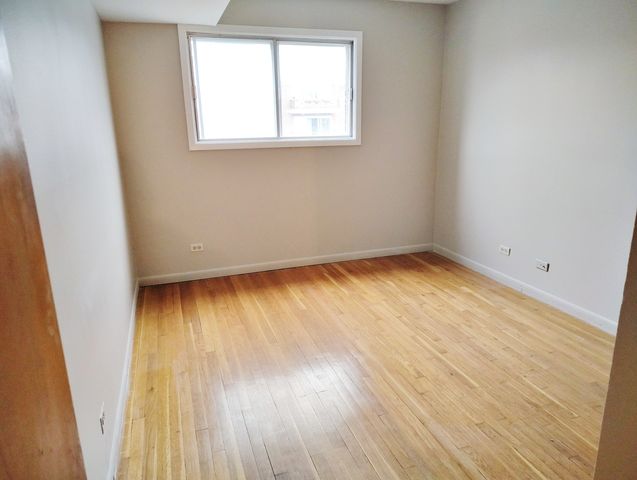 10116 Peach Parkway N110, Skokie, IL 60076