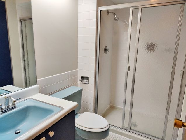 10116 Peach Parkway N110, Skokie, IL 60076