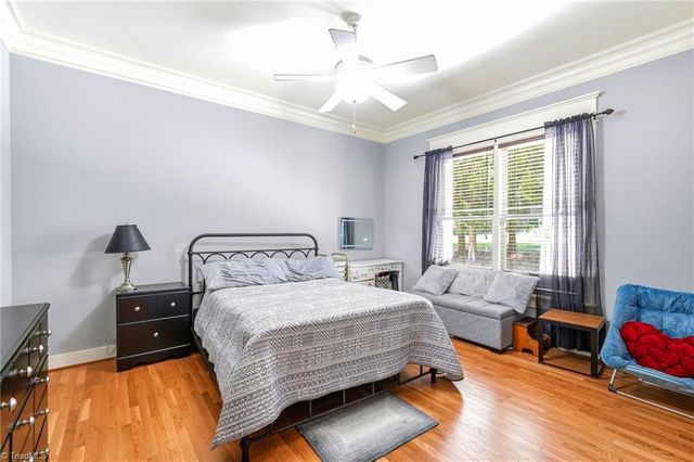 2105 Stone Ridge Place, Winston-salem, NC 27107
