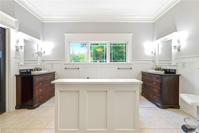 2105 Stone Ridge Place, Winston-salem, NC 27107