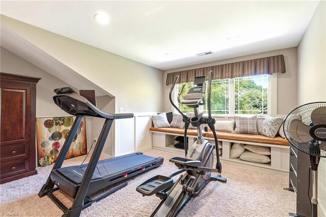 2105 Stone Ridge Place, Winston-salem, NC 27107