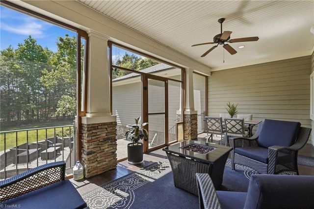 2105 Stone Ridge Place, Winston-salem, NC 27107