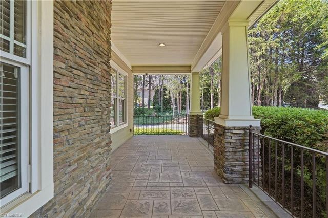 2105 Stone Ridge Place, Winston-salem, NC 27107