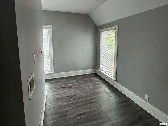 1007 29TH Street, Moline, IL 61265