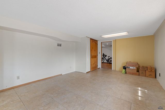 4941 SHERIDAN LAKE RD, Rapid City, SD 57702
