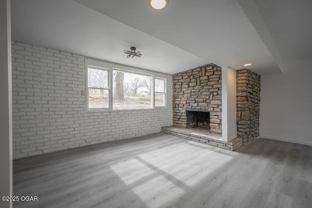 18662 Norway Road, Neosho, MO 64850