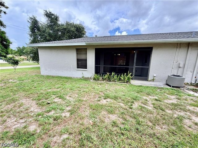 2332 SE 6th TER B, Cape Coral, FL 33990