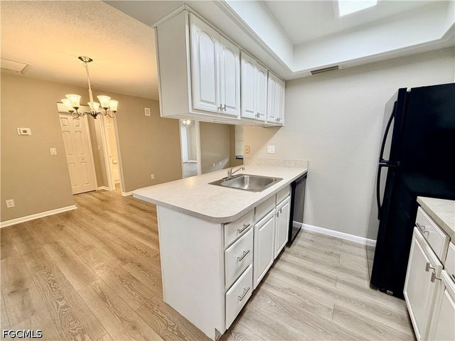 2332 SE 6th TER B, Cape Coral, FL 33990