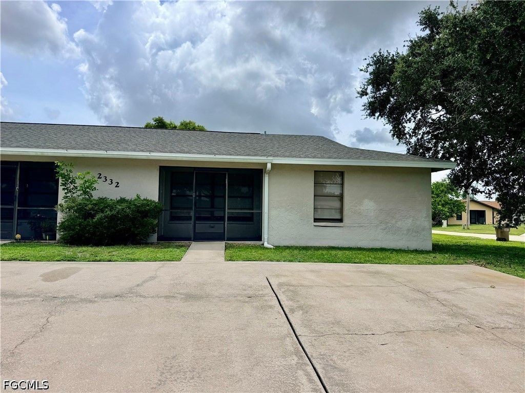 2332 SE 6th TER B, Cape Coral, FL 33990