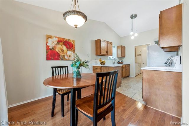 35533 Dove Trail 24, Westland, MI 48185