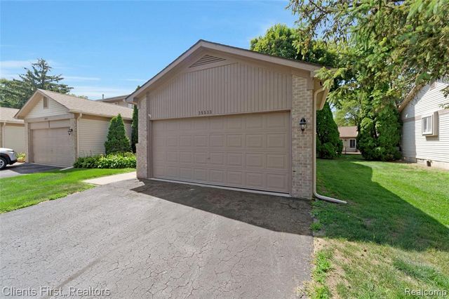 35533 Dove Trail 24, Westland, MI 48185