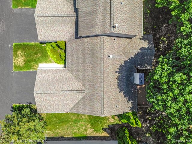 35533 Dove Trail 24, Westland, MI 48185