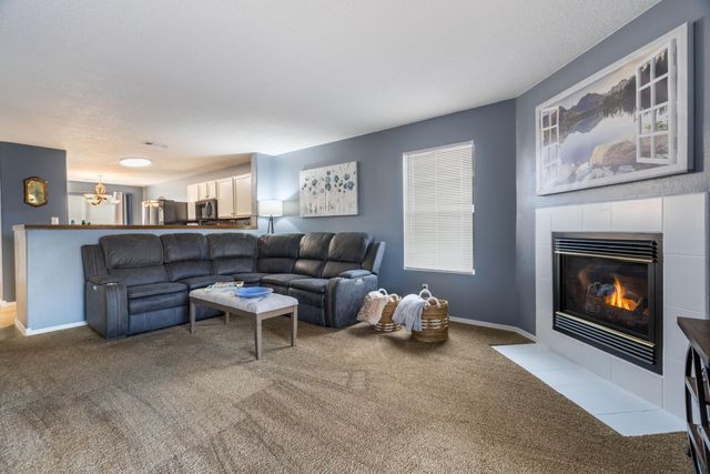 10716 Stonebrook Place NW, Albuquerque, NM 87114