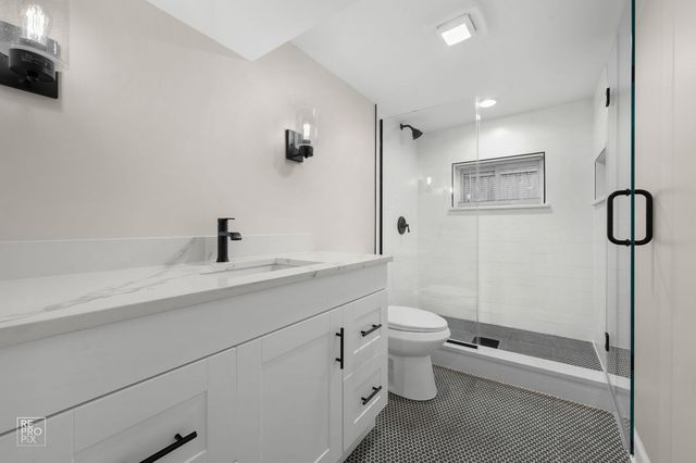 3733 W 58th Street, Chicago, IL 60629