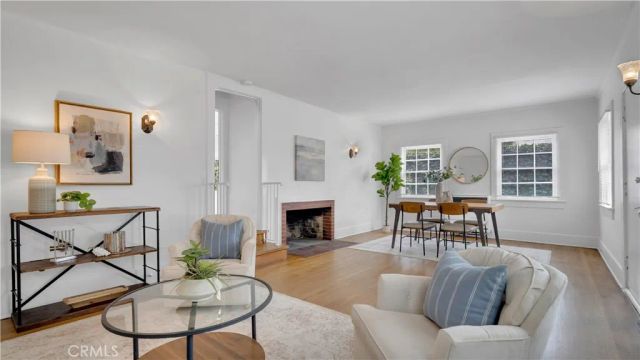 207 W Buffalo Avenue, Santa Ana, CA 92706