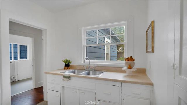 207 W Buffalo Avenue, Santa Ana, CA 92706