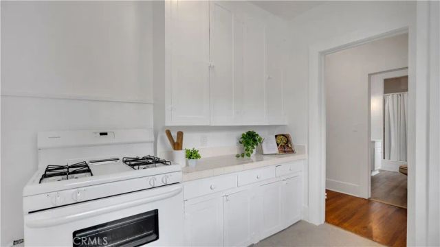 207 W Buffalo Avenue, Santa Ana, CA 92706