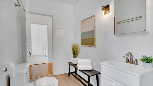 207 W Buffalo Avenue, Santa Ana, CA 92706