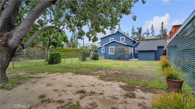 207 W Buffalo Avenue, Santa Ana, CA 92706