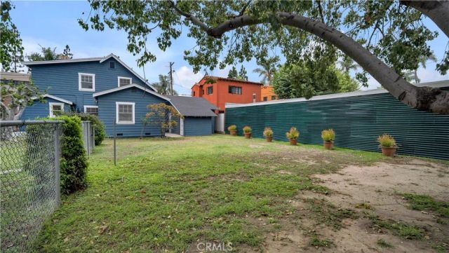 207 W Buffalo Avenue, Santa Ana, CA 92706