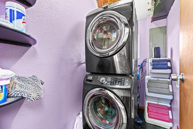 6536 Shadow Glen Drive, Eagle Point, OR 97524