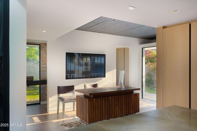 5311 E MITCHELL Drive, Phoenix, AZ 85018