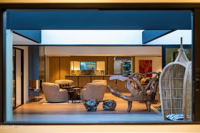 5311 E MITCHELL Drive, Phoenix, AZ 85018