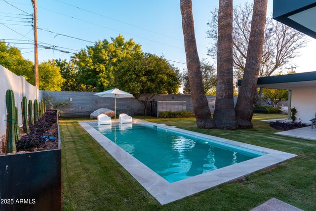 5311 E MITCHELL Drive, Phoenix, AZ 85018