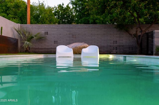 5311 E MITCHELL Drive, Phoenix, AZ 85018