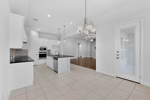 805 Rustic Trail, Midlothian, TX 76065