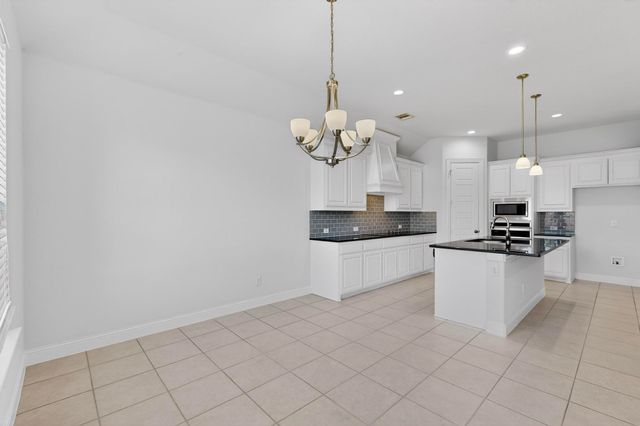 805 Rustic Trail, Midlothian, TX 76065