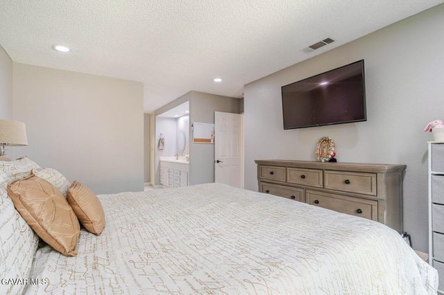 3243 E Avenue S-3, Palmdale, CA 93550