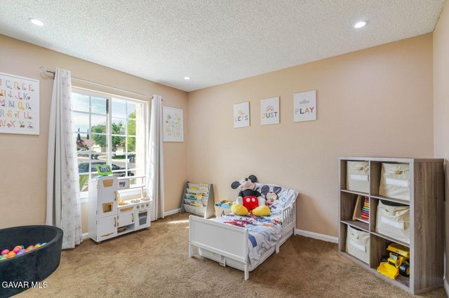 3243 E Avenue S-3, Palmdale, CA 93550