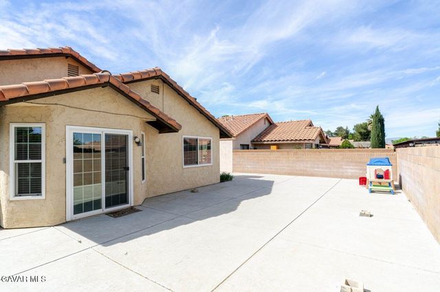 3243 E Avenue S-3, Palmdale, CA 93550