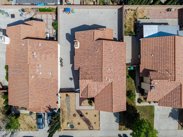 3243 E Avenue S-3, Palmdale, CA 93550