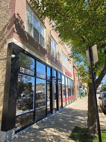 3804 W Montrose Avenue 201, Chicago, IL 60618