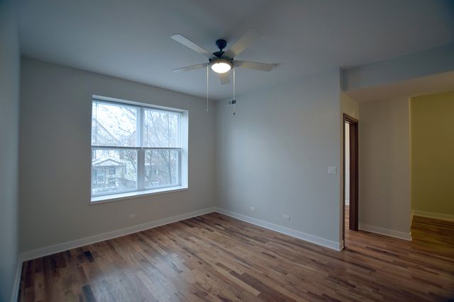 3804 W Montrose Avenue 201, Chicago, IL 60618