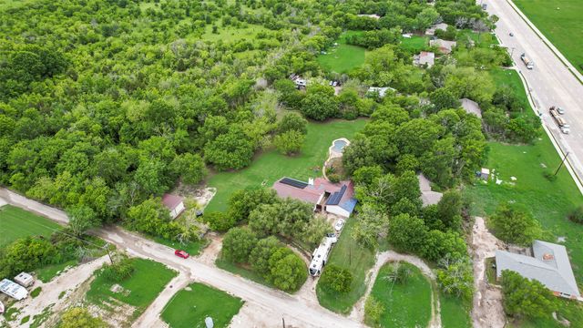 1809 N Trinity Road, Denton, TX 76208