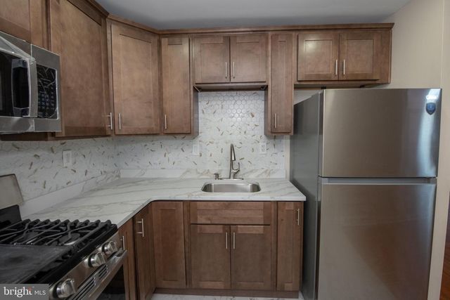 1230 FULLER ST, Philadelphia, PA 19111