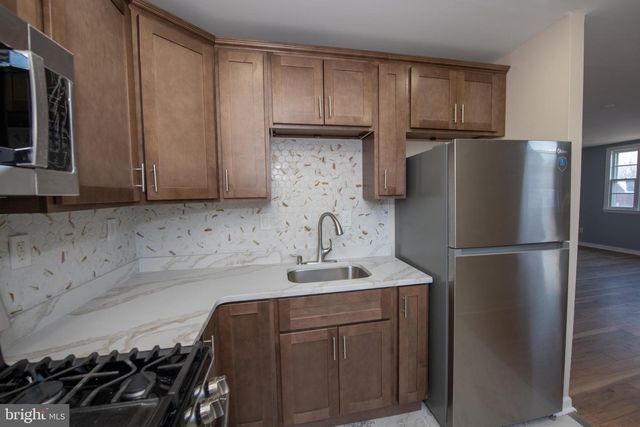 1230 FULLER ST, Philadelphia, PA 19111